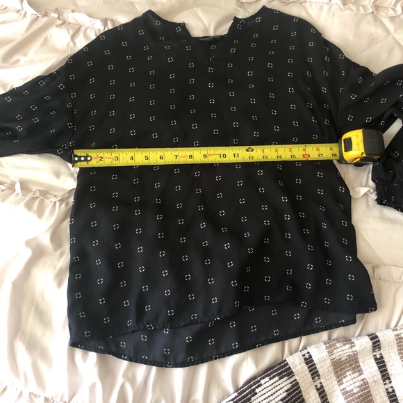 Banana republic chiffon shirt - Picture 4 of 7